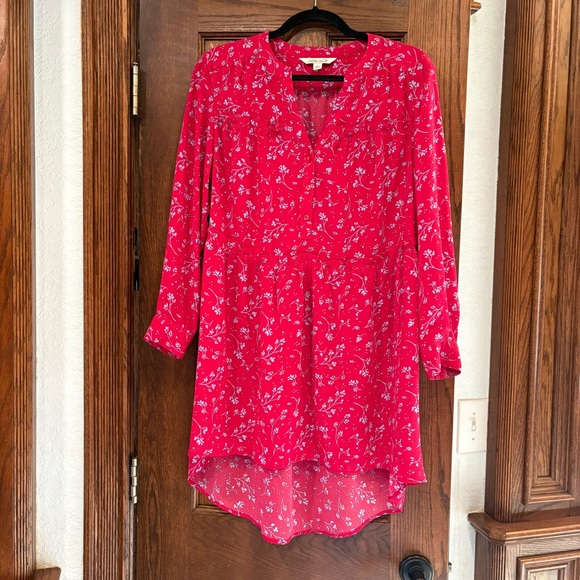 The Pioneer Woman Micro Ruffle Tiered Tunic S P2P 18-19” red w/blue floral boho - Picture 3 of 13